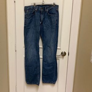 Excellent condition Levi’s 505’s. W34L32